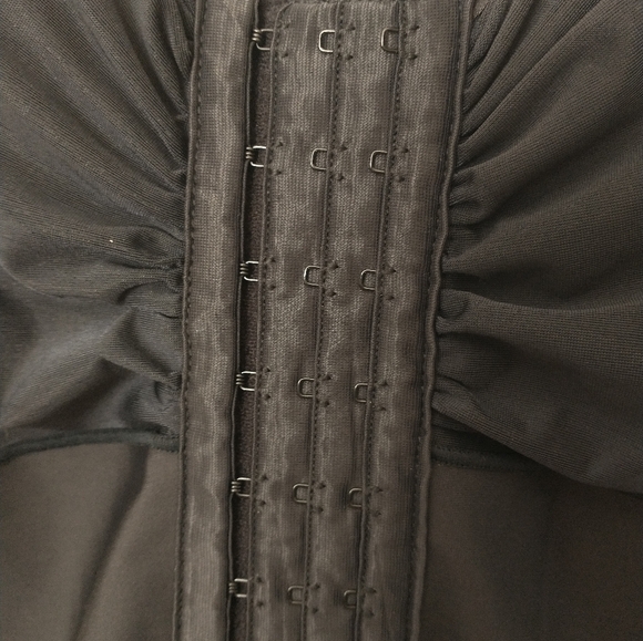 Sonobello Isavela Compression Garment, Size 2XL - Picture 3 of 7